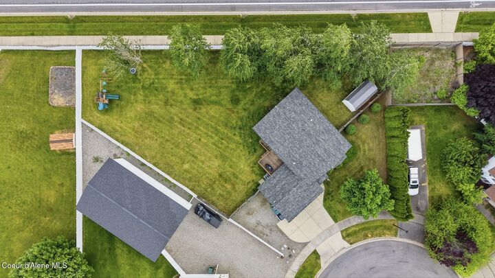 Property Photo:  8814 N Torrey Ln  ID 83835 