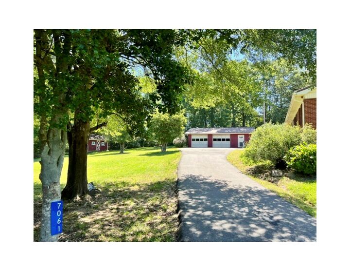 Property Photo: 7061 Nc 200 Highway NC 28107