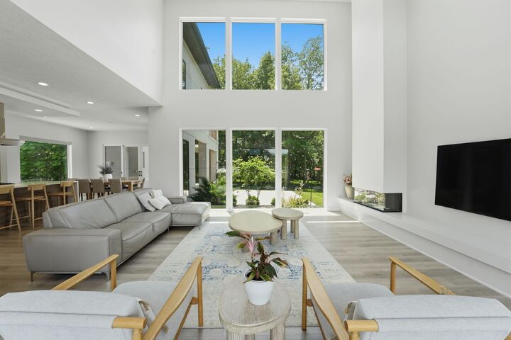 Property Photo:  1015 Lale Point  OH 43015 