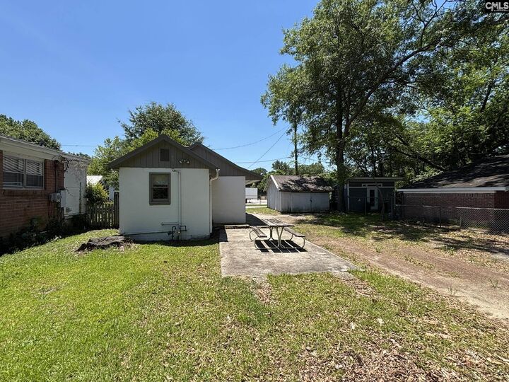 Property Photo:  611 Oakland  SC 29033 