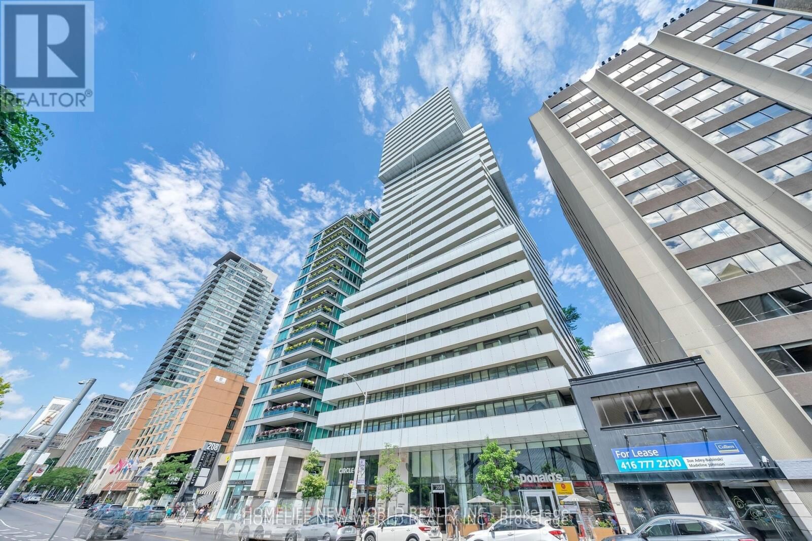 Property Photo:  200 Bloor Street West 1307  ON M5S 1T8 