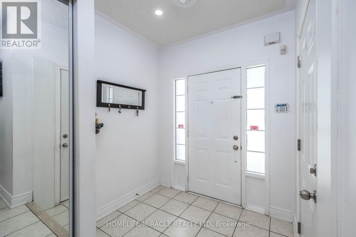 Property Photo:  17 Baha Crescent  ON L7A 2J2 