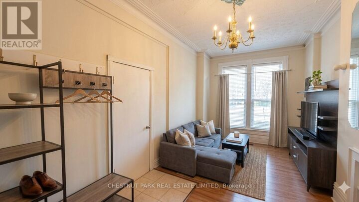 Property Photo: 149 Gerrard Street East Unit 1 ON M5A 2E4