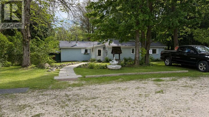 Property Photo:  194543 Sideroad 30ndr Sideroad North  ON N0G 1S0 
