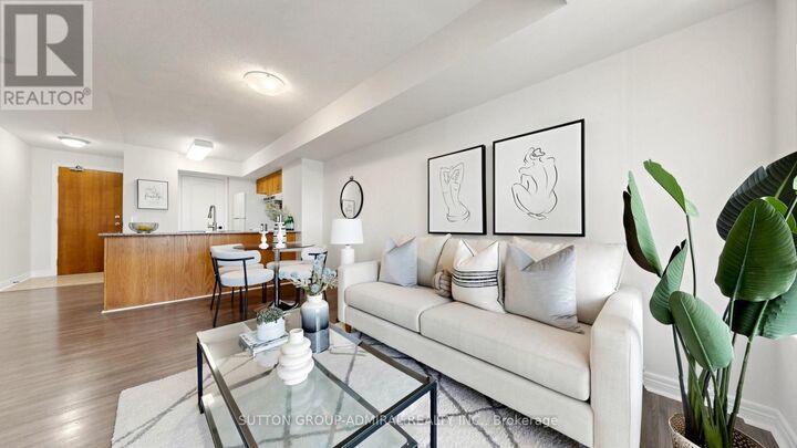 Property Photo:  50 Disera Drive 811  ON L4J 9E9 