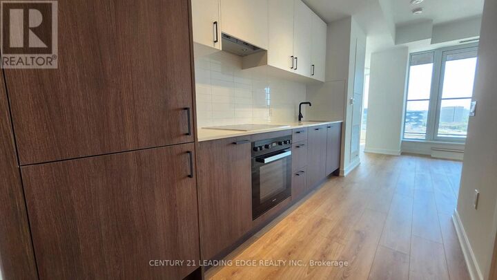 Property Photo:  5 Quarrington Lane 1506  ON M3C 1H7 