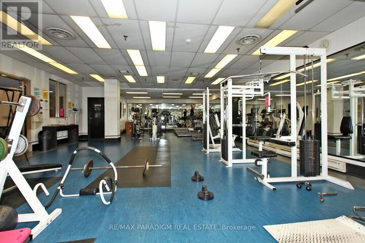 Property Photo:  717 Bay Street 1903  ON M5G 2J9 