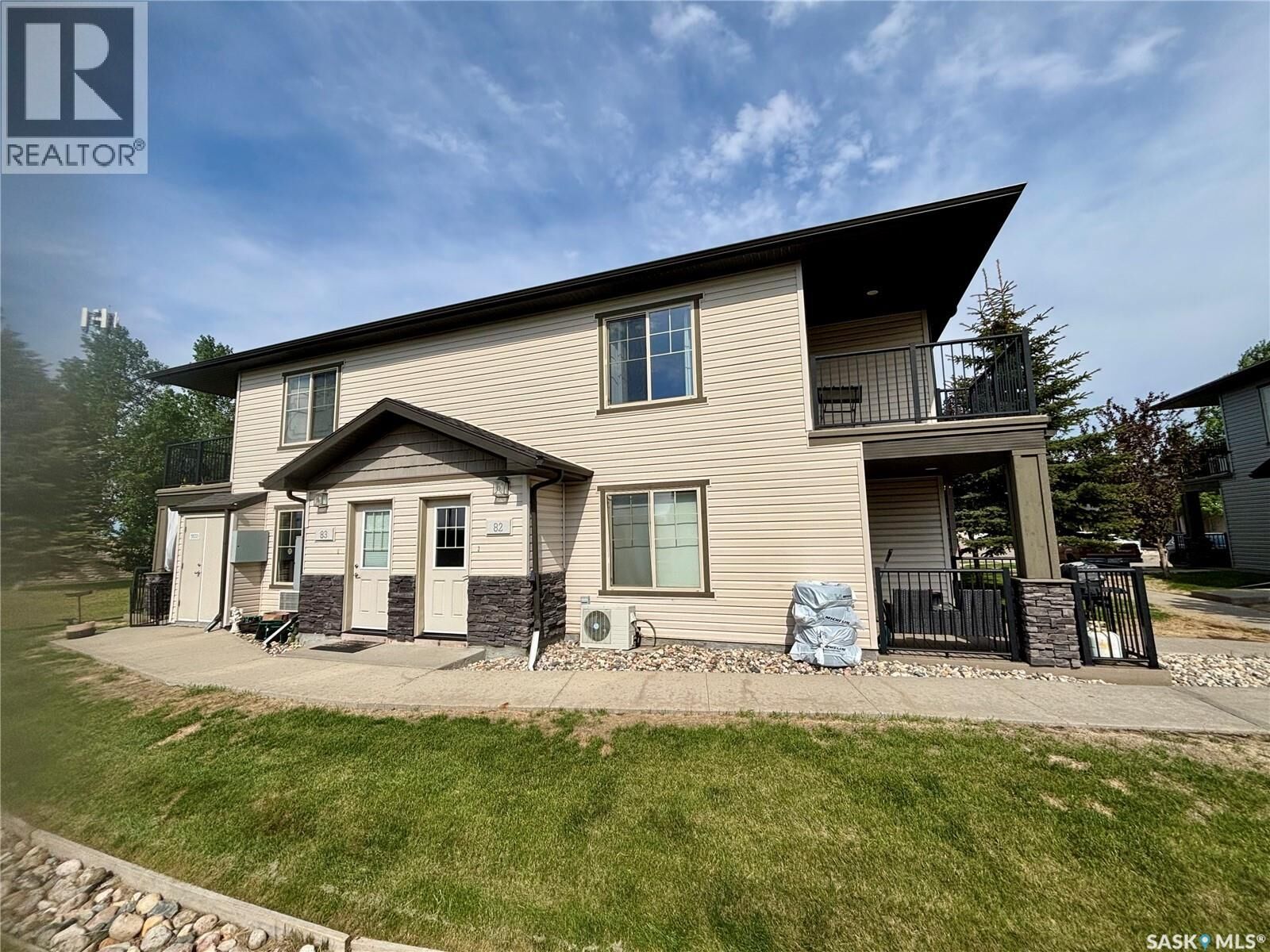 Property Photo: 82 5533 Blake Crescent SK S4X 0J1