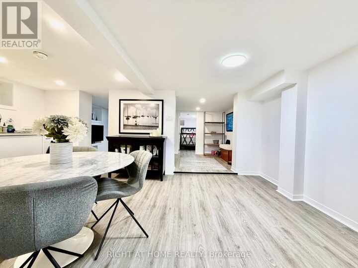 Property Photo:  25 Hillsboro Avenue  ON M5R 1S6 