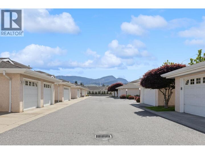 Property Photo:  1800 Parkview Crescent 10  BC V1X 7G6 