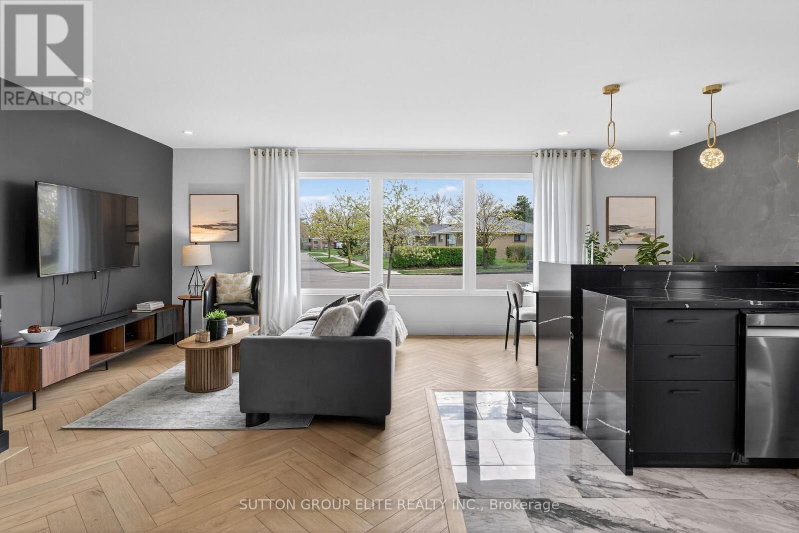 Property Photo:  19 Hardwick Court  ON M9C 4G5 