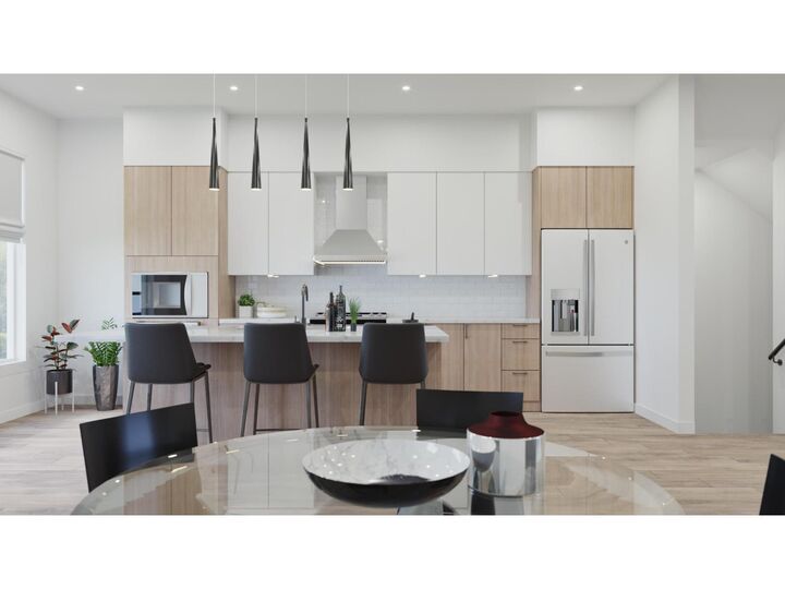 Property Photo:  177 175A Street 7  BC V3Z 1L1 