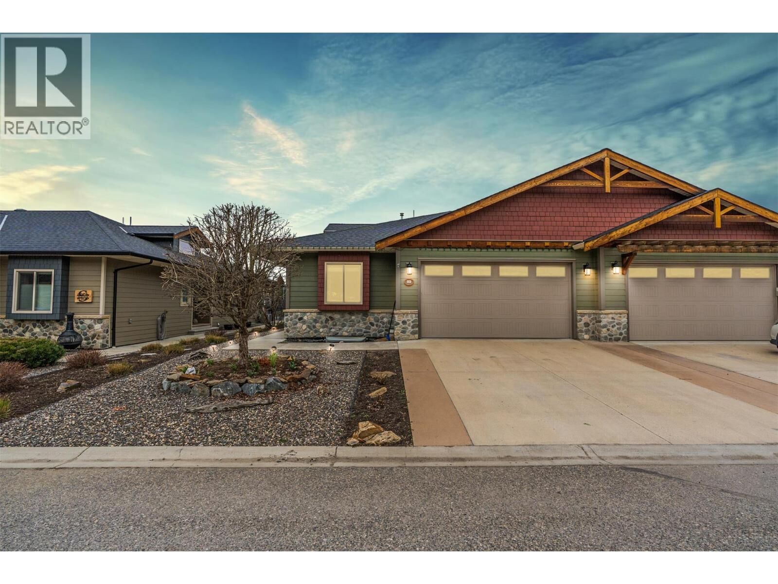 Property Photo: 2444 York Avenue 32 BC V4Y 0Y3