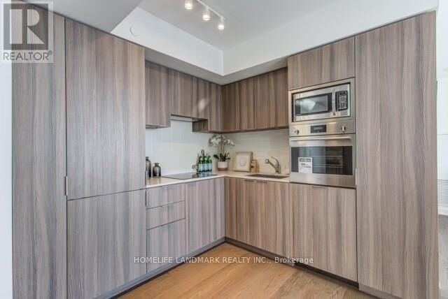 Property Photo:  11 Wellesley Street West 3705  ON M4Y 0G4 