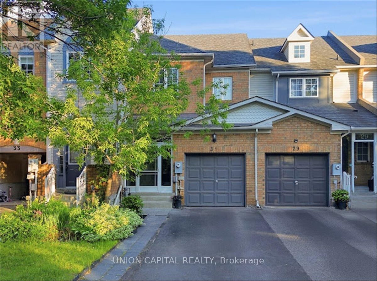 Property Photo:  31 Ochalski Road  ON L4G 7J3 