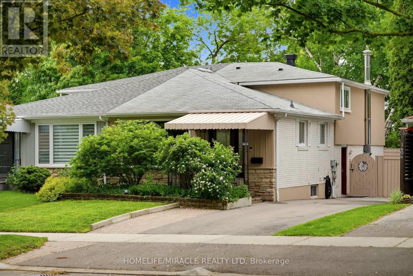 Photo de la propriété:  1612 Wavell Crescent  ON L4X 1X1 