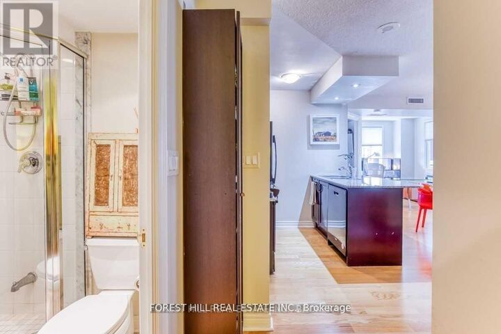 Property Photo:  100 Hayden Street 801  ON M4Y 3C7 