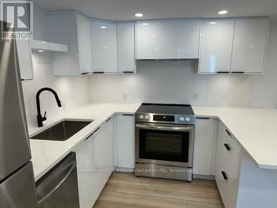 Property Photo:  696 Holt Crescent 2  ON K1G 2Y7 