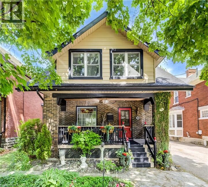 Property Photo:  78 Chestnut Street  ON N2H 1V1 