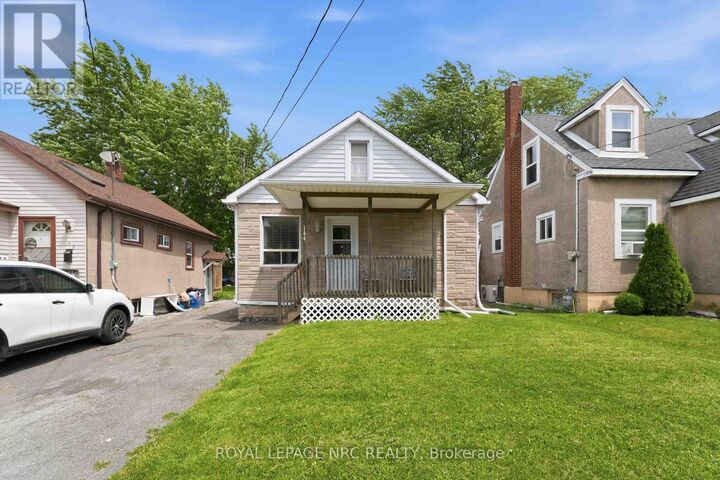 Property Photo:  144 McAlpine Avenue South  ON L3B 1T6 