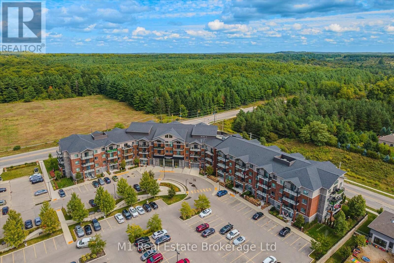 Property Photo: 35 Kingsbury Square 215 ON N1L 1B3