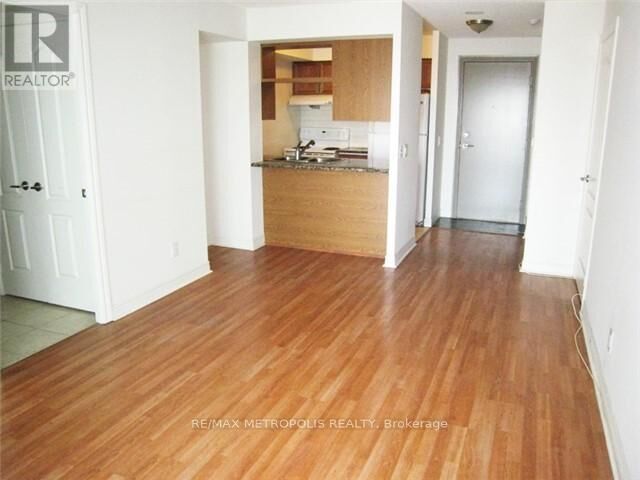 Property Photo:  60 Town Centre Court 2106  ON M1P 0B1 