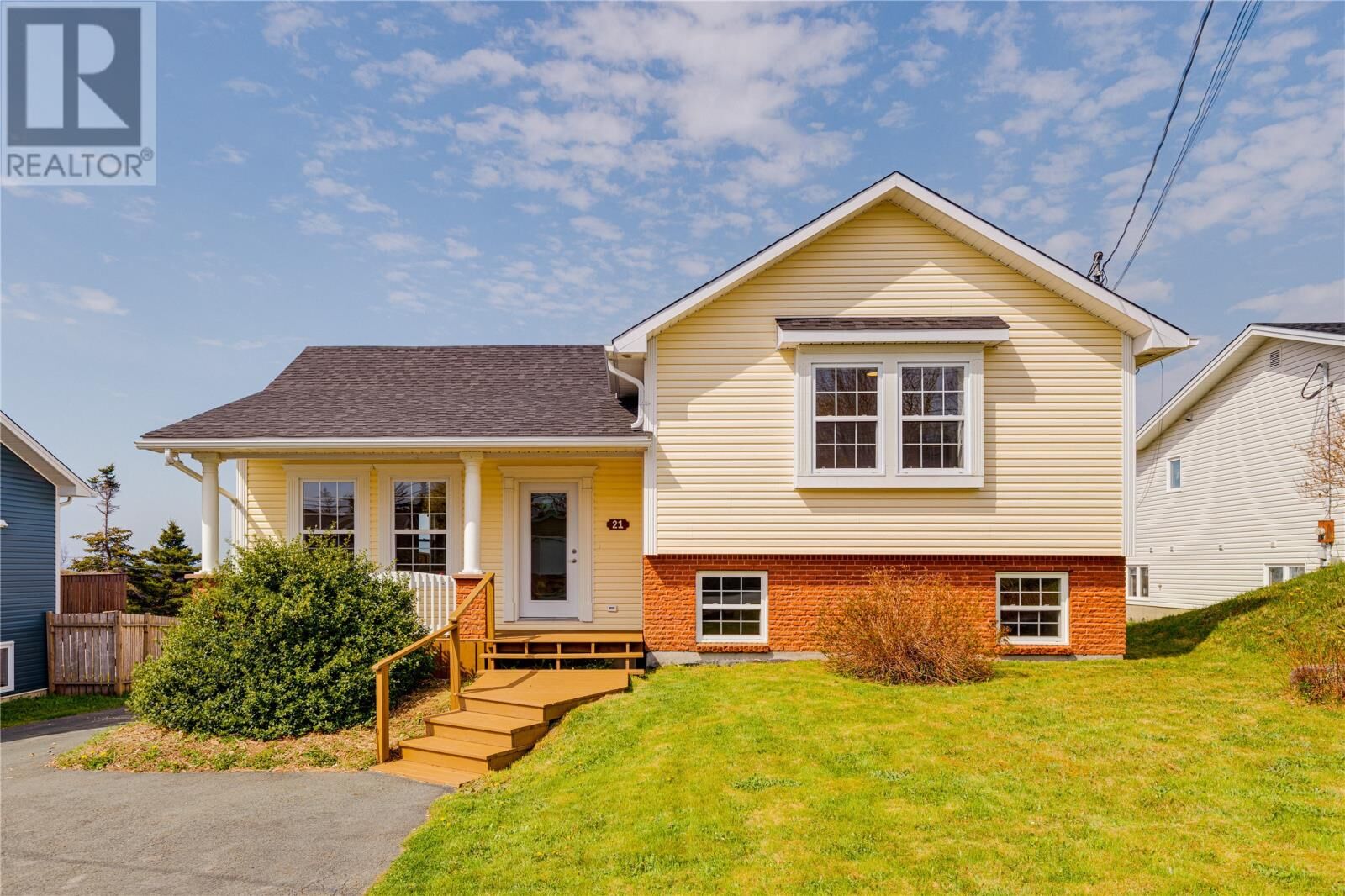 Property Photo:  21 Clearview Heights  NL A1L 1T8 