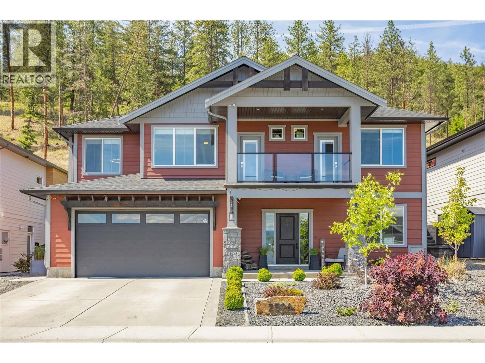 Property Photo: 2596 Crown Crest Drive BC V4T 1L7