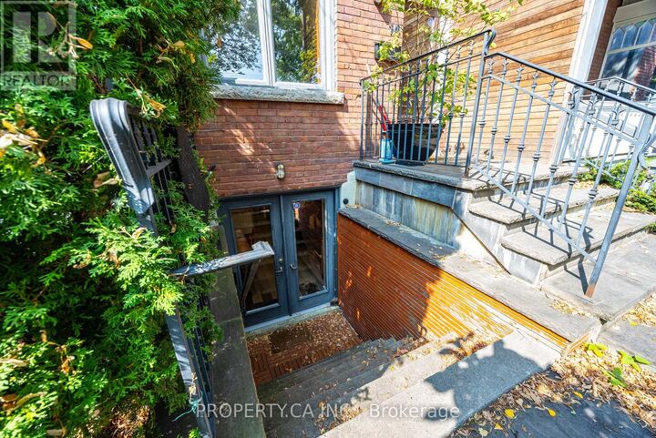 Property Photo:  14 Bellwoods Avenue  ON M6J 2P4 