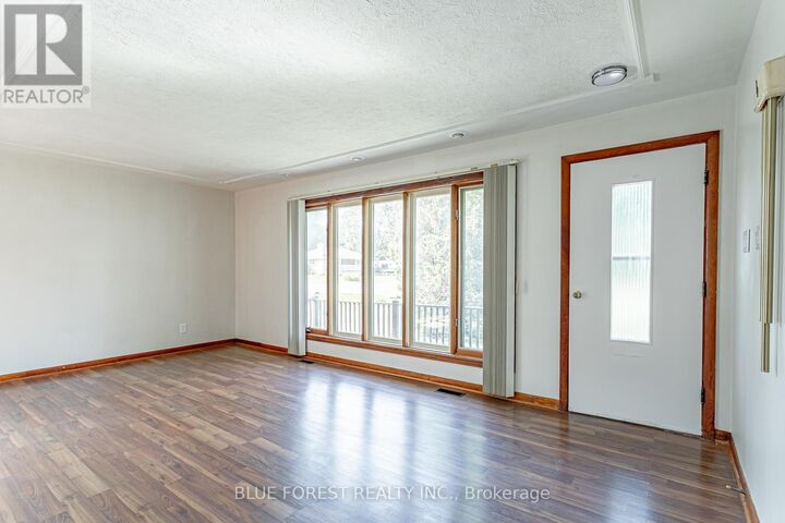 Property Photo:  232 Terrence Avenue  ON N0L 1G3 