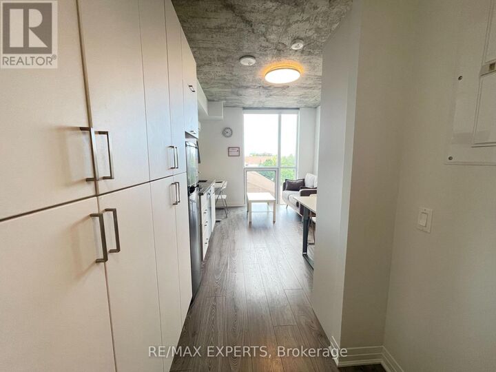 Property Photo:  1900 Simcoe Street 518  ON L1G 4Y3 