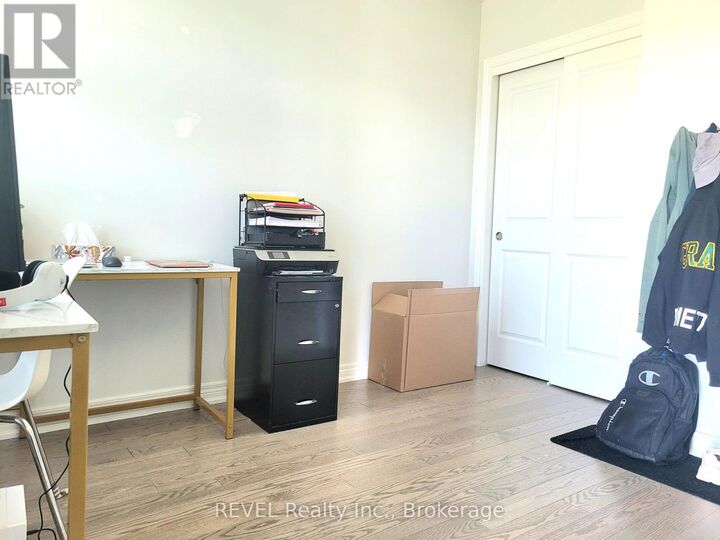 Property Photo: 86 Summersides Boulevard ON L0S 1E6