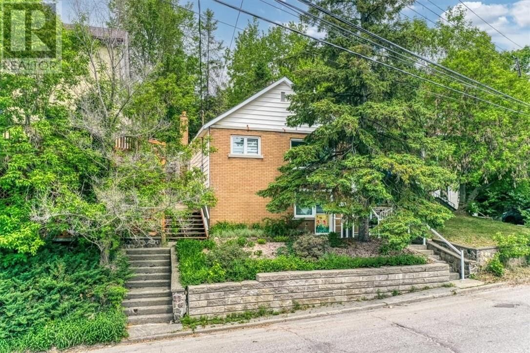 Property Photo:  6 Baker Street  ON P3C 2E6 