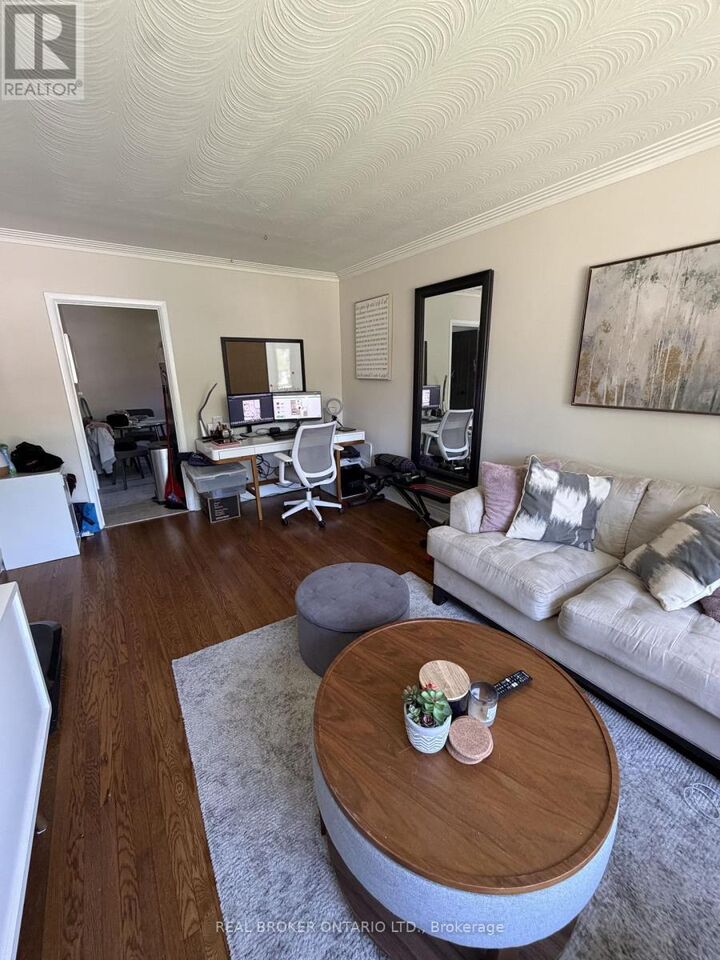 Property Photo:  42 Burlington Street 3  ON M8V 2L2 