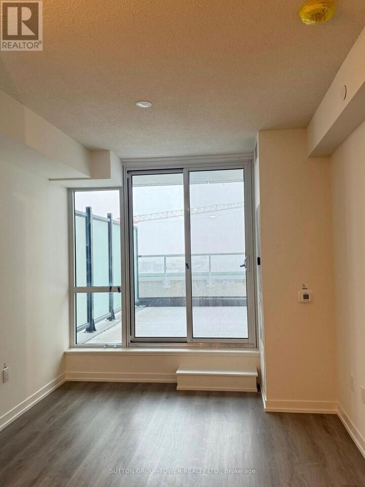 Property Photo:  225 Commerce Street 503  ON L4K 0R1 