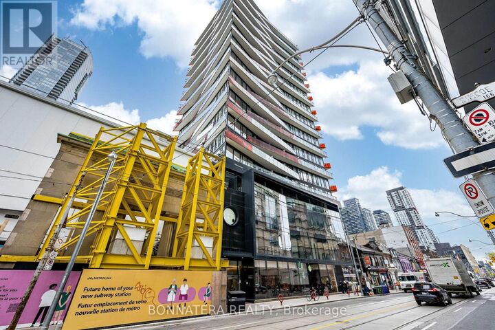 Property Photo:  215 Queen Street West 1110  ON M5V 0P5 