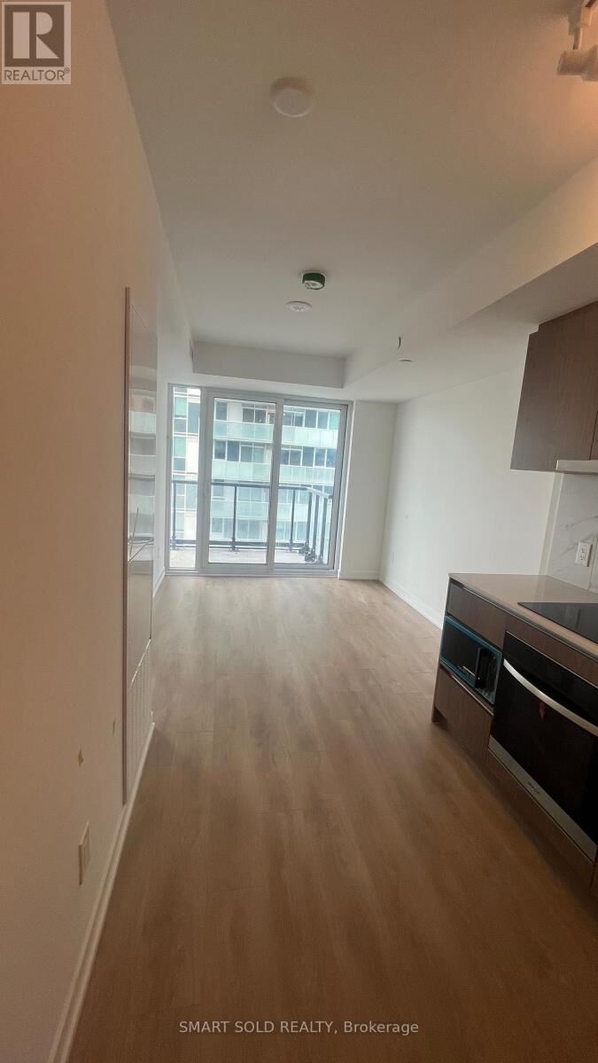 Property Photo:  5251 Dundas Street West 906  ON M9B 1B1 