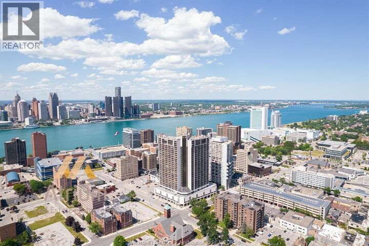 Property Photo:  150 Park Street West 1802  ON N9A 7A2 