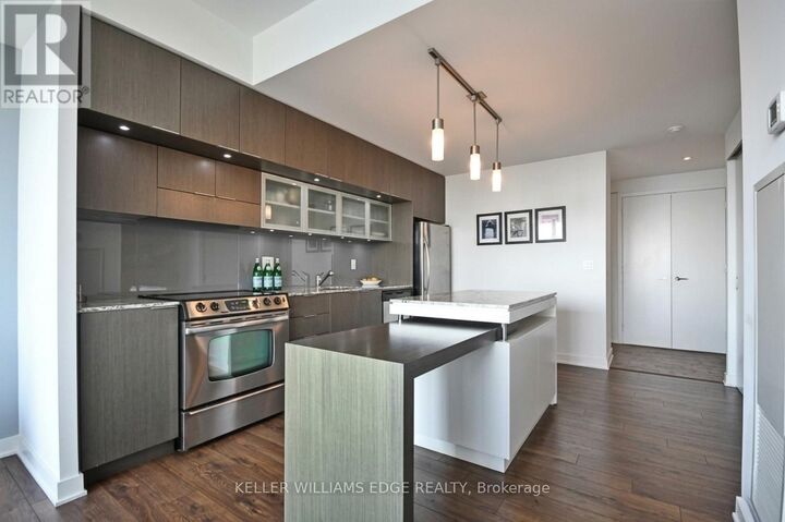Property Photo:  110 Charles Street East 3301  ON M4Y 1T5 
