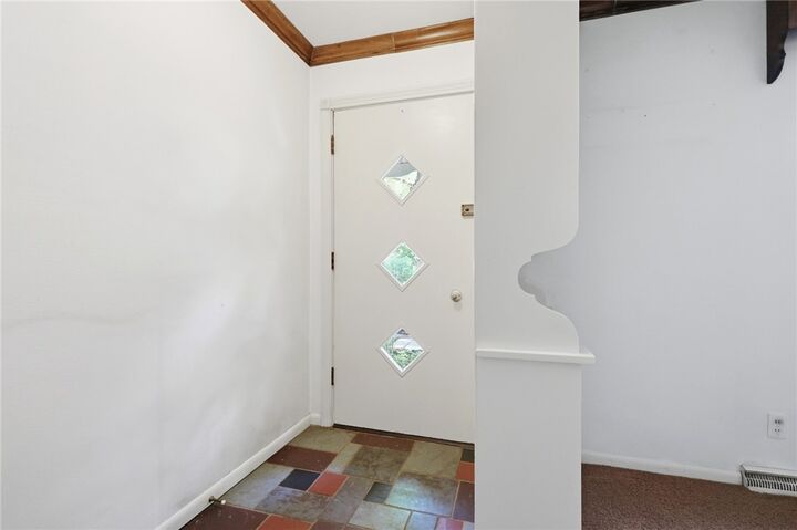 Property Photo:  2504 Cross Country Road  OH 45431 
