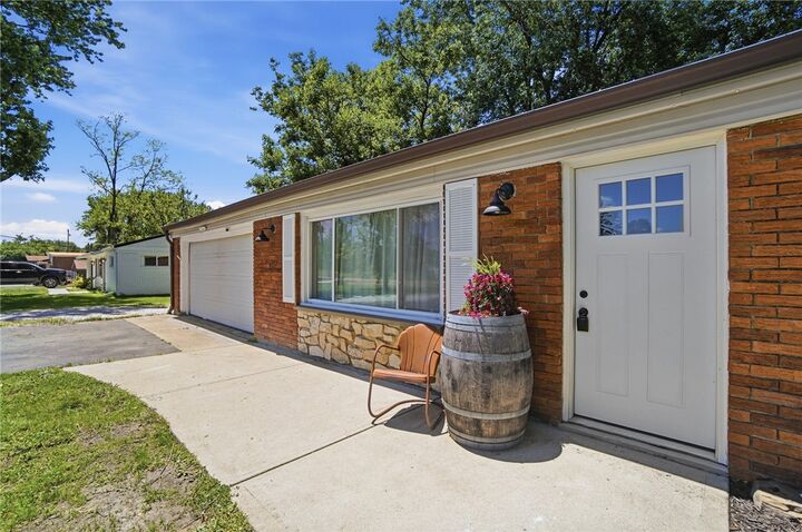 Property Photo:  9095 N Bunnell Hill Road  OH 45458 