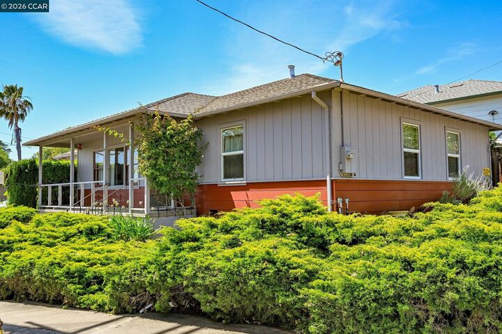 Property Photo: 2110 Pomona Ave CA 94553