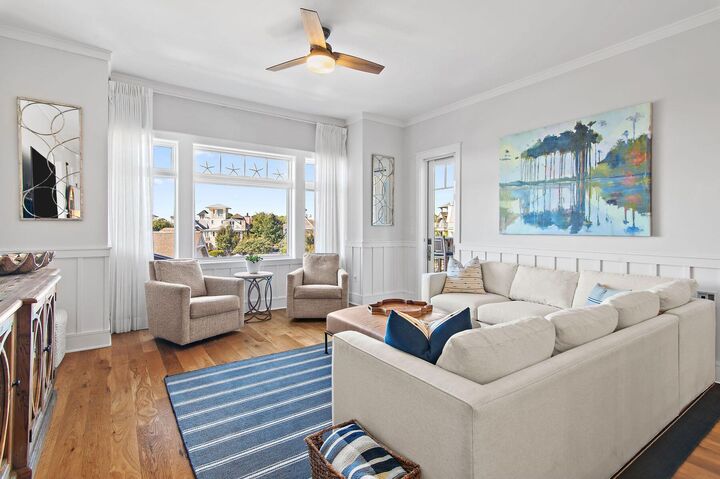 Property Photo: 99 Compass Point Way Unit 304 FL 32461