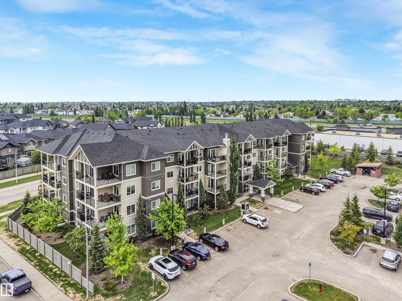 Photo de la propriété: 2 Augustine Crescent 1103 AB T8H 0X8