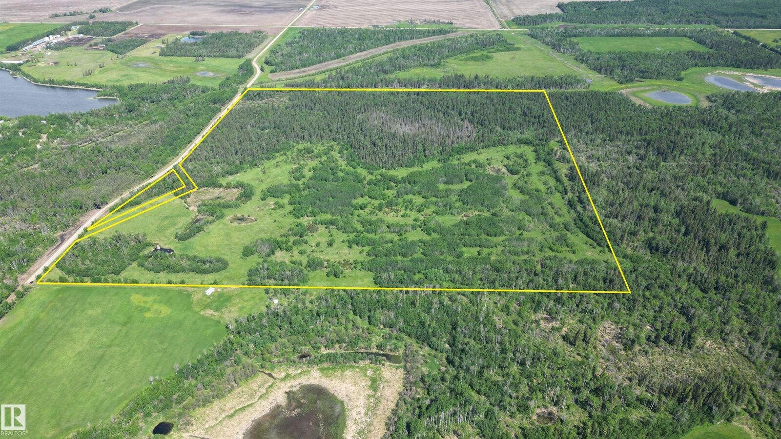 Photo de la propriété:  Rge Rd 32  AB T0H 1L0 