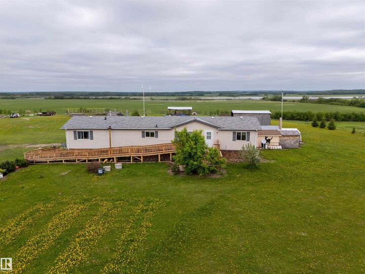 43313 Twp Rd 615A — photo 1