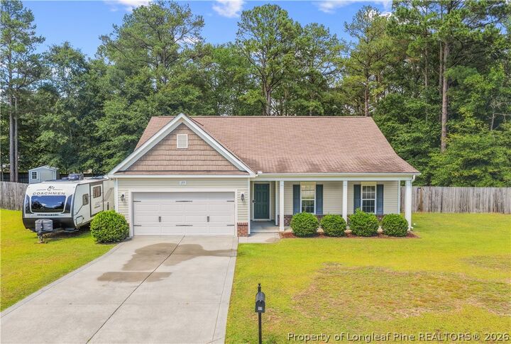 Property Photo: 177 Sidesaddle Court NC 28376