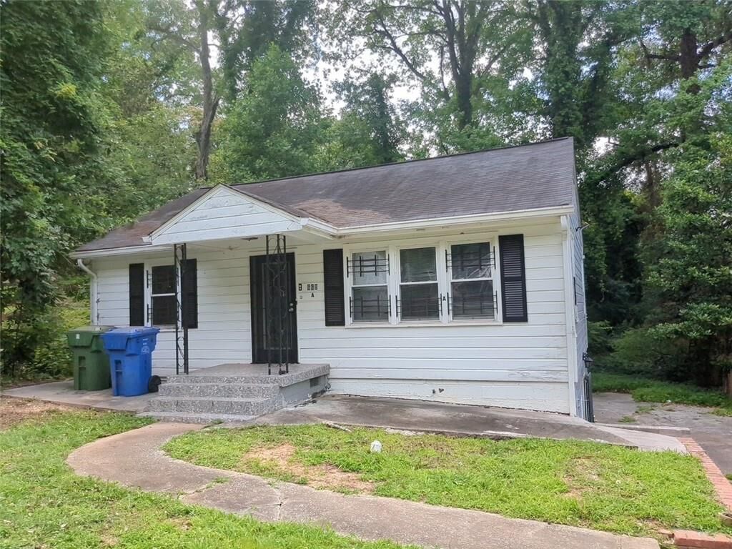 Property Photo: 668 Charlotte Place NW GA 30318