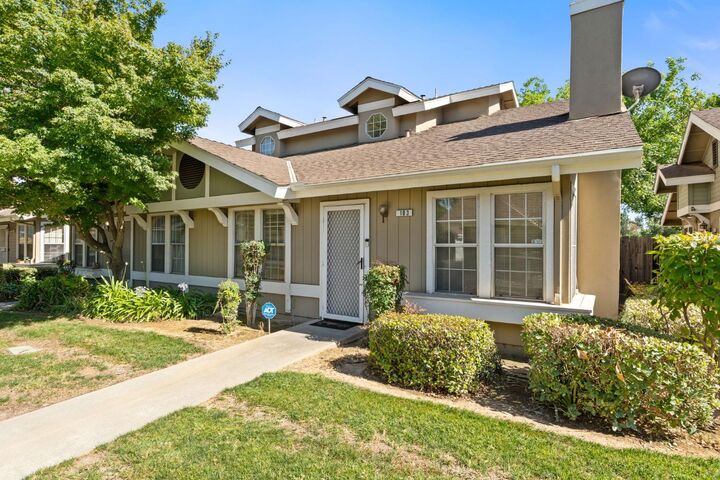 Property Photo: 3700 W Barstow Avenue 103 CA 93711