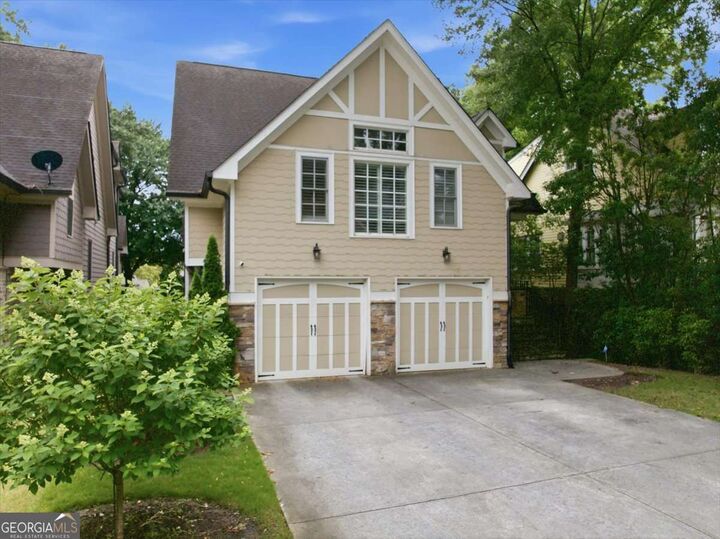 Property Photo: 1041 Pine Grove Avenue NE GA 30319
